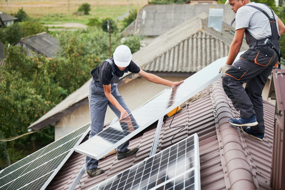 l'installation de panneaux solaires