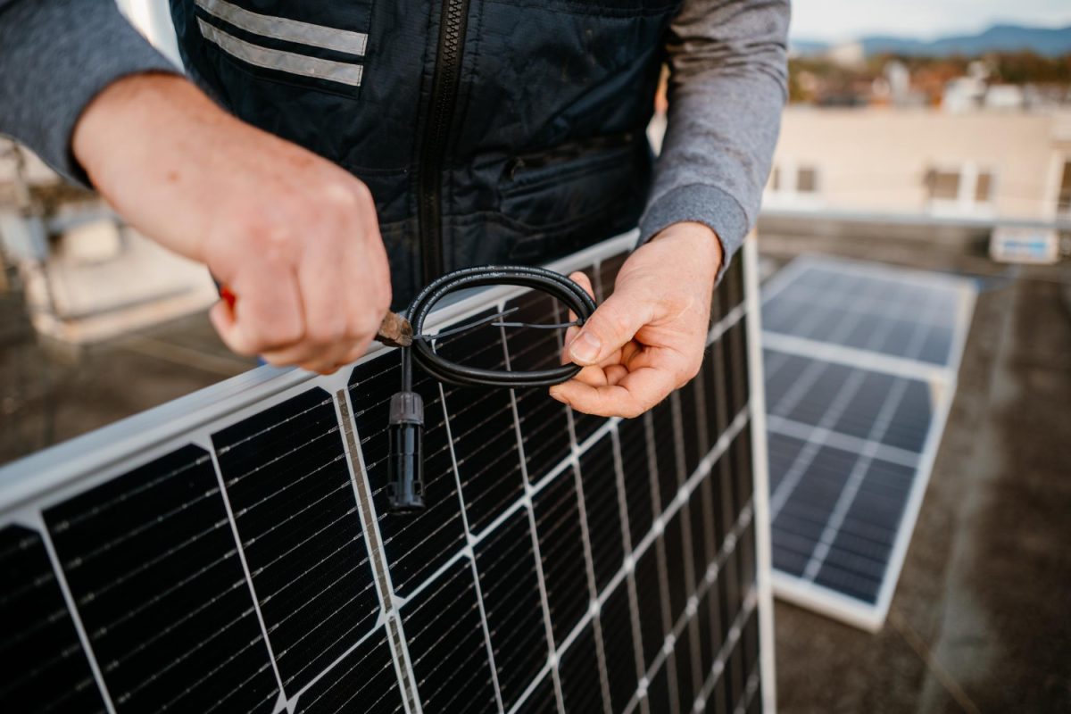 La quantité d'énergie d'un panneau solaire est mesurée en fonction du type de panneau et de sa puissance. Il existe différentes puissances !
