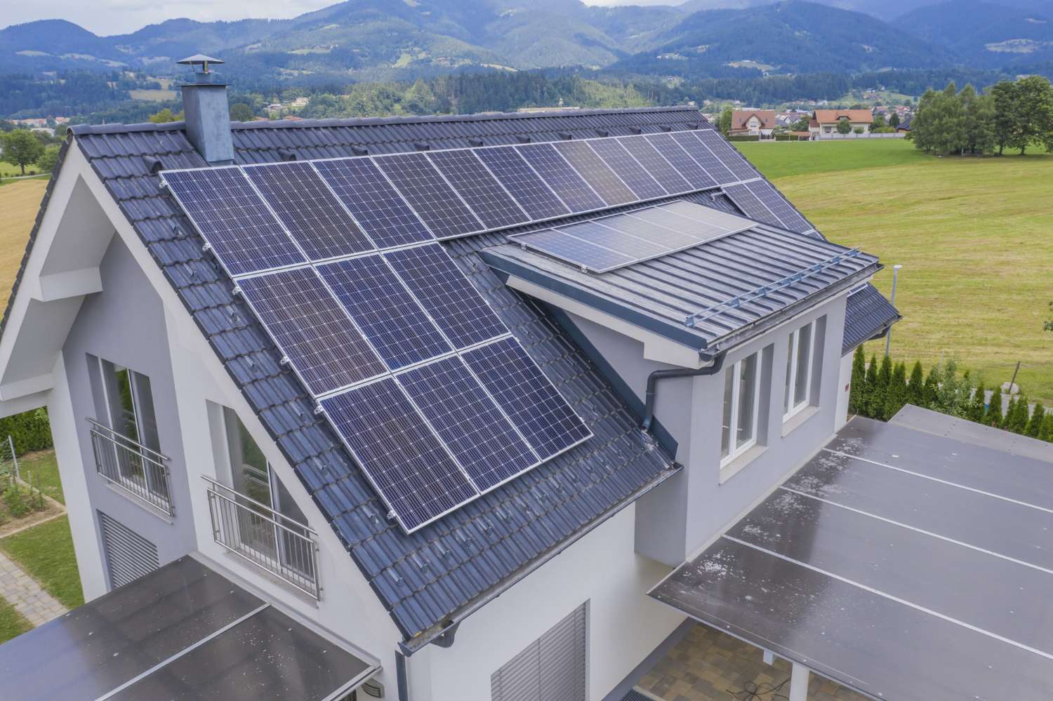 Comment fonctionnent les panneaux solaires sur une maison ?